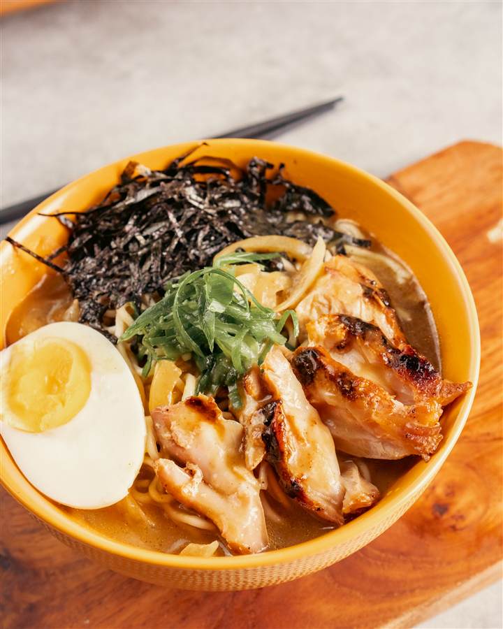 Chicken ramen with egg and nori in a yellow bowl, Sore Izakaya